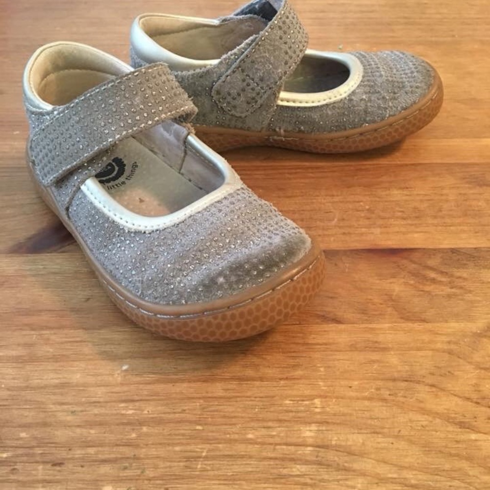 Play shoes